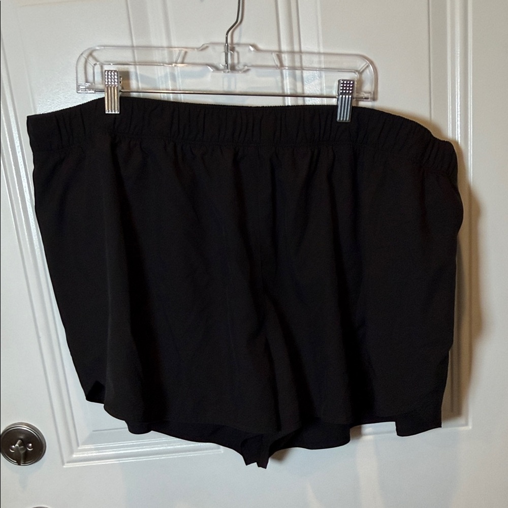 NWOT Old Navy Active Black Women's Shorts